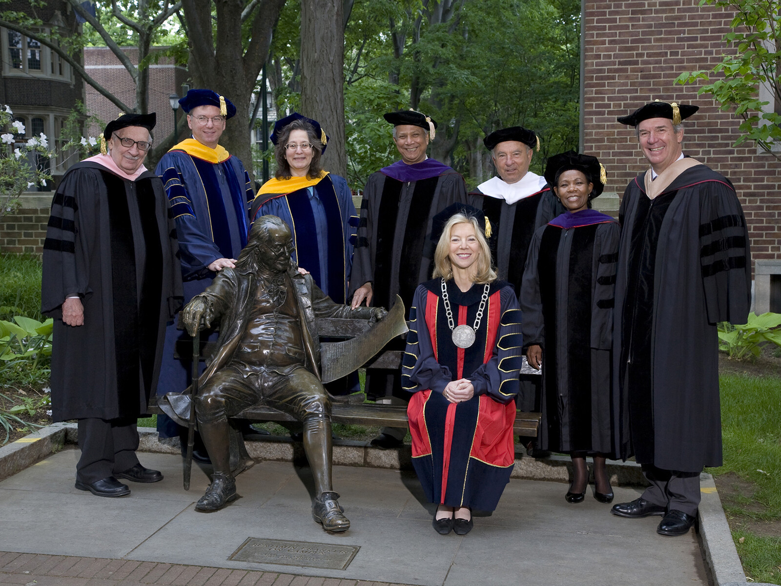 Amy Gutmann and 2009 Penn honorary degree recipients in regalia